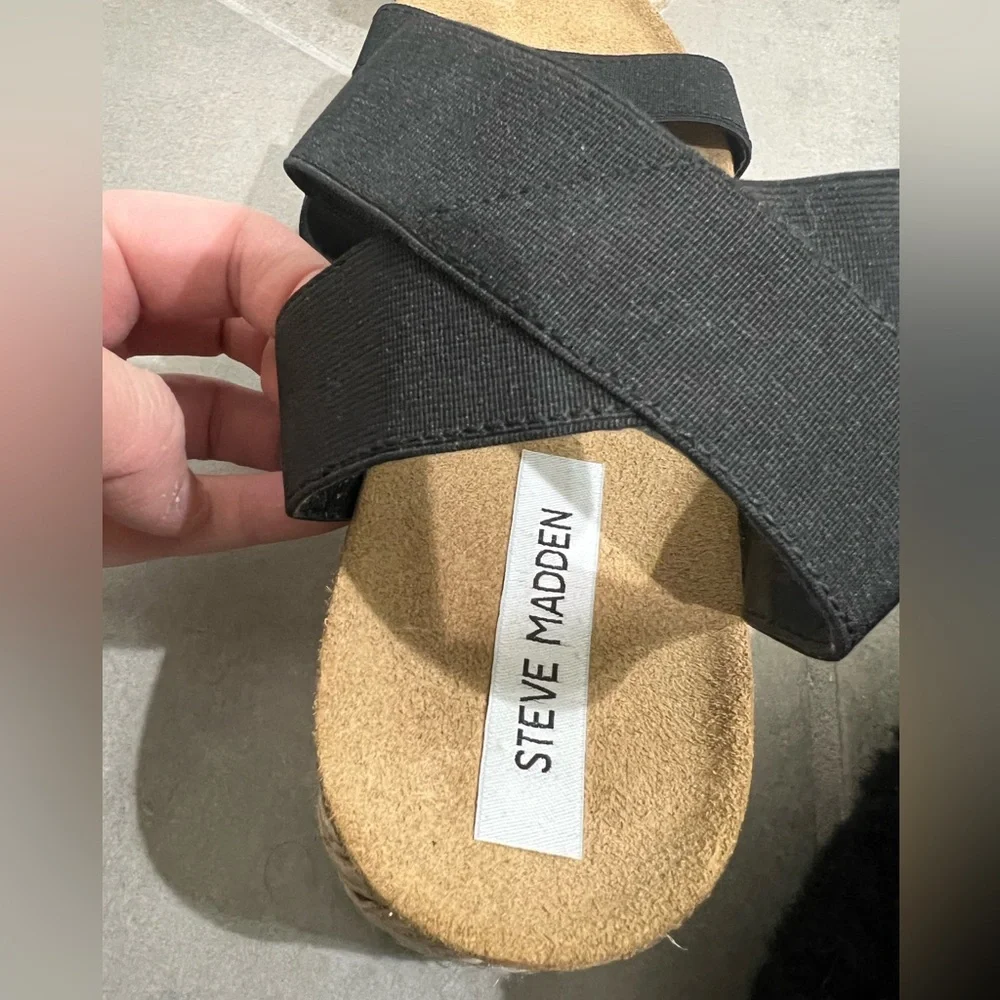 Steve Madden Jacklin Sandal - Picture 4 of 10